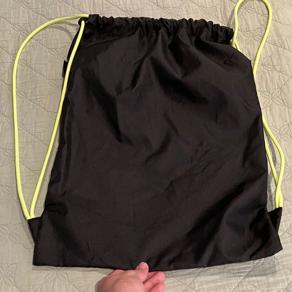 Nike Drawstring Backpack - Picture 5 of 11